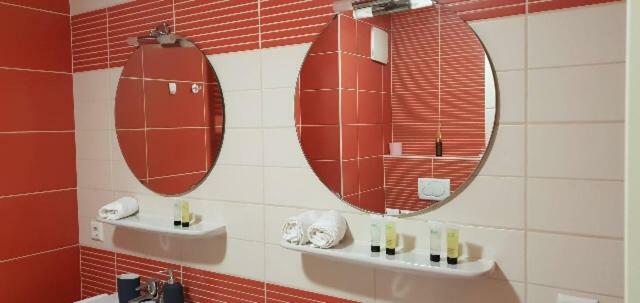 Apartamento Modern 100M2 Flat 2Mn Walking From Train Station In City Center, Free Parking -2A Luxemburgo Exterior foto